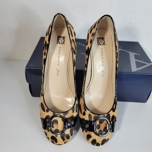 Womans Anne Klein iFlex Leopard Print Cow Fur 2.5Inch Pumps Size 7Med
